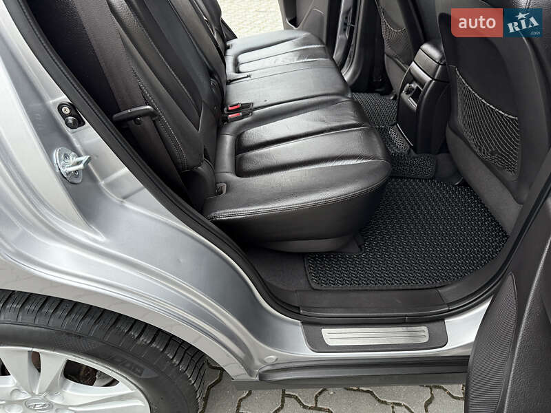 Внедорожник / Кроссовер Hyundai Santa FE 2011 в Коломые