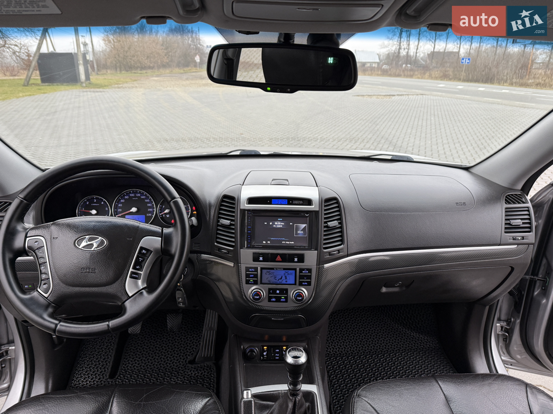 2010 Hyundai Santa Fe - мініатюра 29