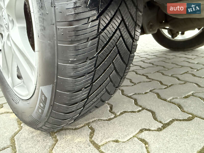 Внедорожник / Кроссовер Hyundai Santa FE 2011 в Коломые