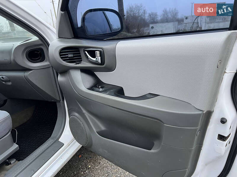 Внедорожник / Кроссовер Hyundai Santa FE 2006 в Жмеринке фото 19 Внедорожник / Кроссовер Hyundai Santa FE 2006 в Жмеринке