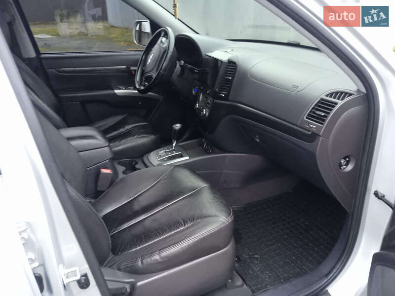 Внедорожник / Кроссовер Hyundai Santa FE 2011 в Березному