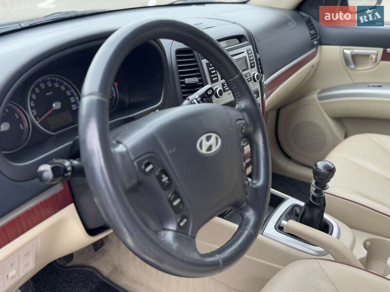 Внедорожник / Кроссовер Hyundai Santa FE 2009 в Ивано-Франковске