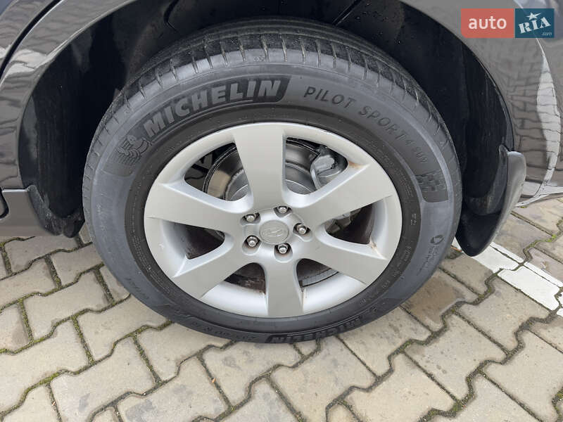 Внедорожник / Кроссовер Hyundai Santa FE 2009 в Ивано-Франковске