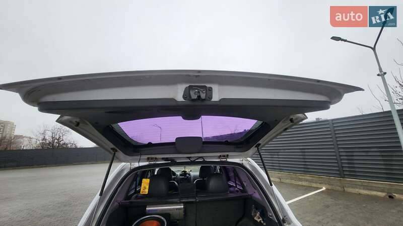 Позашляховик / Кросовер Hyundai Santa FE 2001 в Миколаєві фото 15 Позашляховик / Кросовер Hyundai Santa FE 2001 в Миколаєві