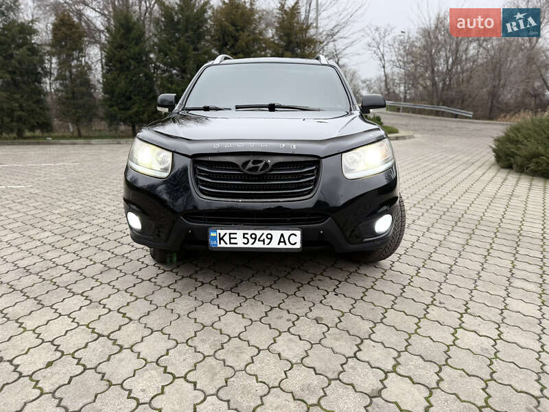 Позашляховик / Кросовер Hyundai Santa FE 2011 в Павлограді