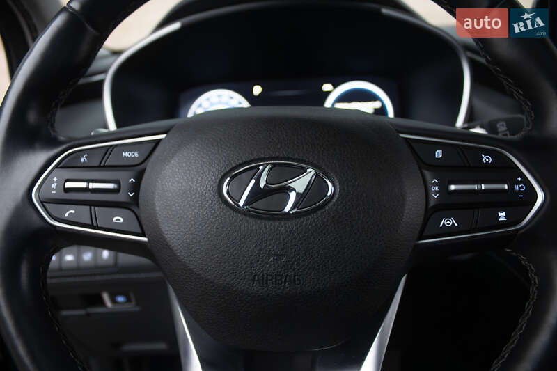 Внедорожник / Кроссовер Hyundai Santa FE 2023 в Киеве