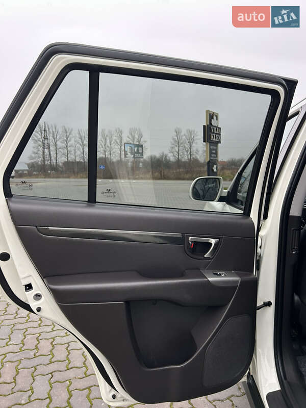 Внедорожник / Кроссовер Hyundai Santa FE 2011 в Коломые