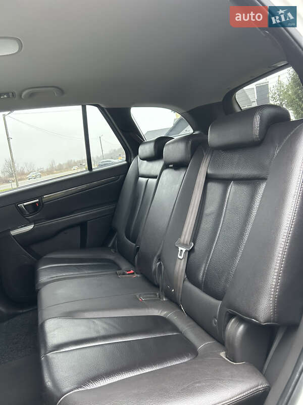 Внедорожник / Кроссовер Hyundai Santa FE 2011 в Коломые