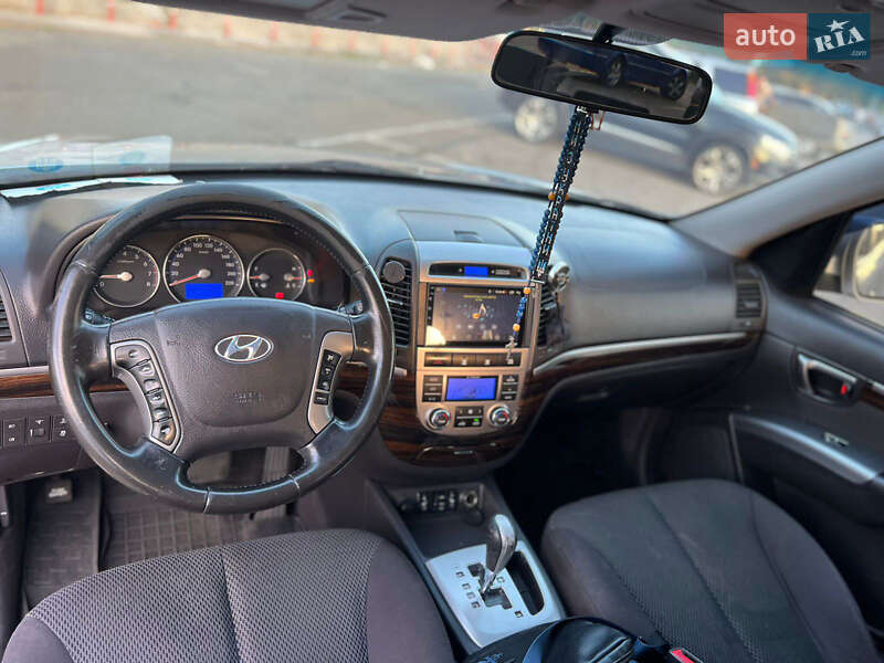 Внедорожник / Кроссовер Hyundai Santa FE 2011 в Киеве