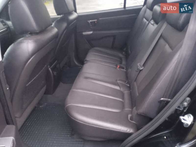 Позашляховик / Кросовер Hyundai Santa FE 2012 в Сарнах