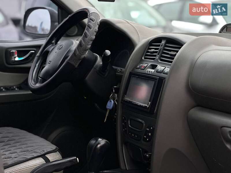 Позашляховик / Кросовер Hyundai Santa FE 2005 в Києві фото 12 Позашляховик / Кросовер Hyundai Santa FE 2005 в Києві