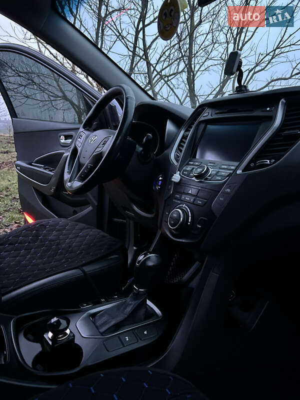 Внедорожник / Кроссовер Hyundai Santa FE 2013 в Ровно