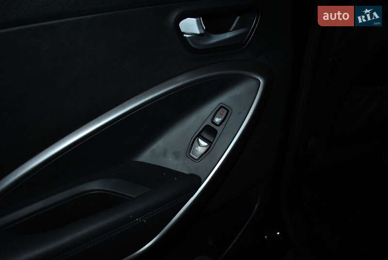 Позашляховик / Кросовер Hyundai Santa FE 2014 в Рівному фото 17 Позашляховик / Кросовер Hyundai Santa FE 2014 в Рівному