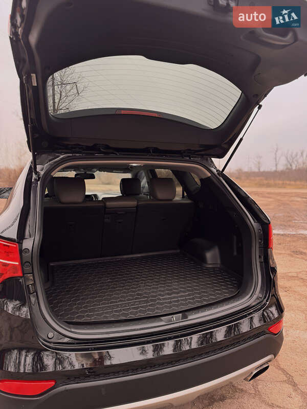 Позашляховик / Кросовер Hyundai Santa FE 2012 в Кам'янському