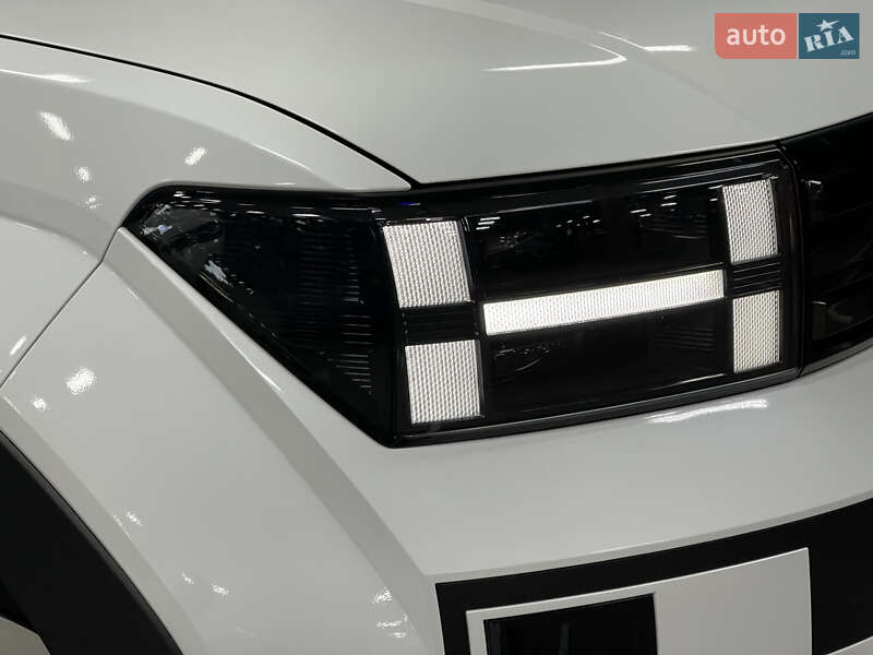 Внедорожник / Кроссовер Hyundai Santa FE 2024 в Киеве