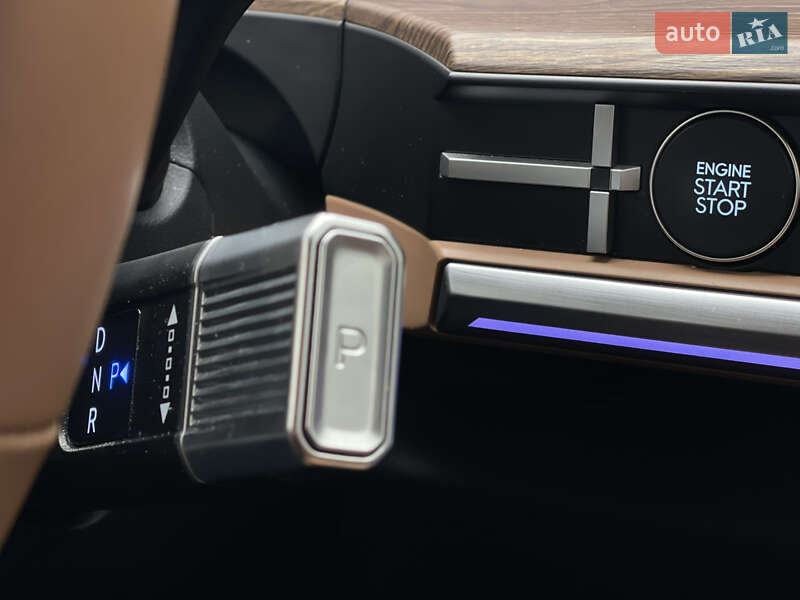 Внедорожник / Кроссовер Hyundai Santa FE 2024 в Киеве