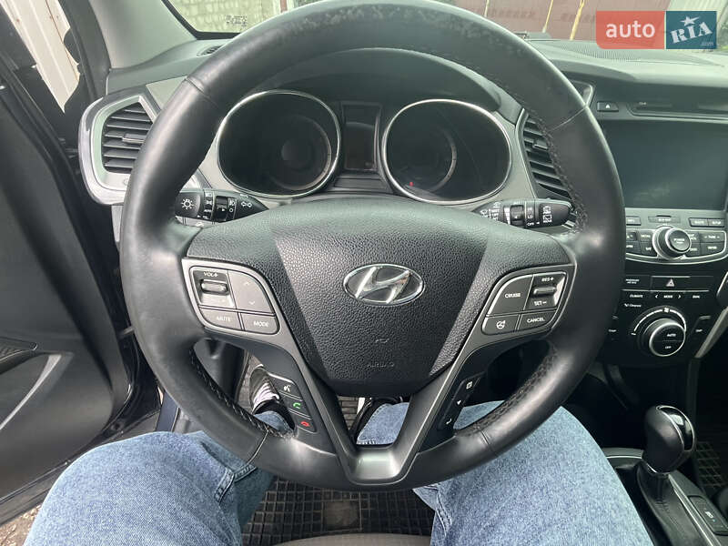 Позашляховик / Кросовер Hyundai Santa FE 2015 в Броварах фото 4 Позашляховик / Кросовер Hyundai Santa FE 2015 в Броварах
