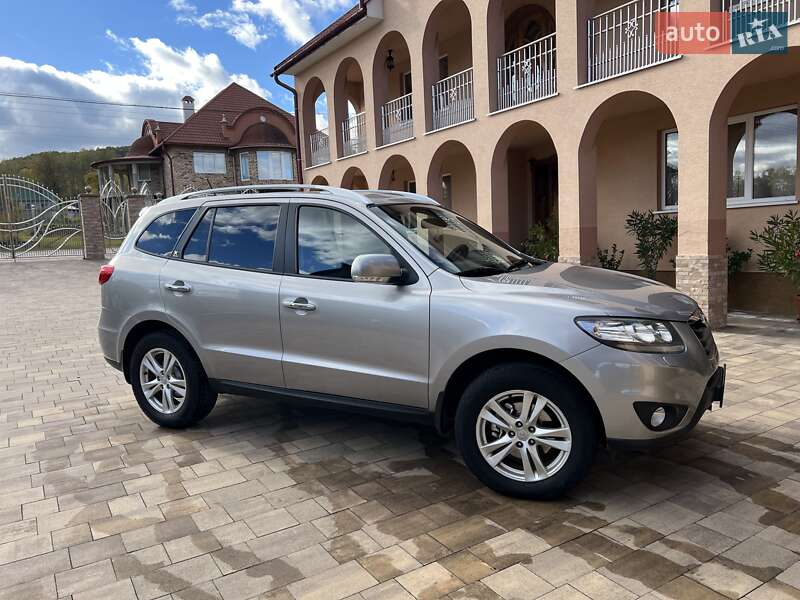 Внедорожник / Кроссовер Hyundai Santa FE 2011 в Солотвине фото 4 Внедорожник / Кроссовер Hyundai Santa FE 2011 в Солотвине