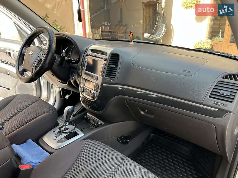 Внедорожник / Кроссовер Hyundai Santa FE 2011 в Солотвине фото 24 Внедорожник / Кроссовер Hyundai Santa FE 2011 в Солотвине