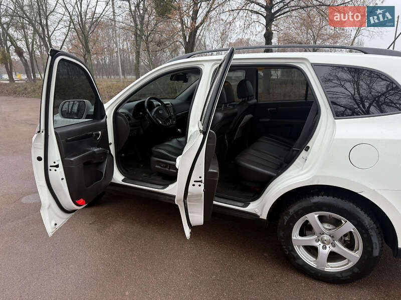 Внедорожник / Кроссовер Hyundai Santa FE 2011 в Чернигове