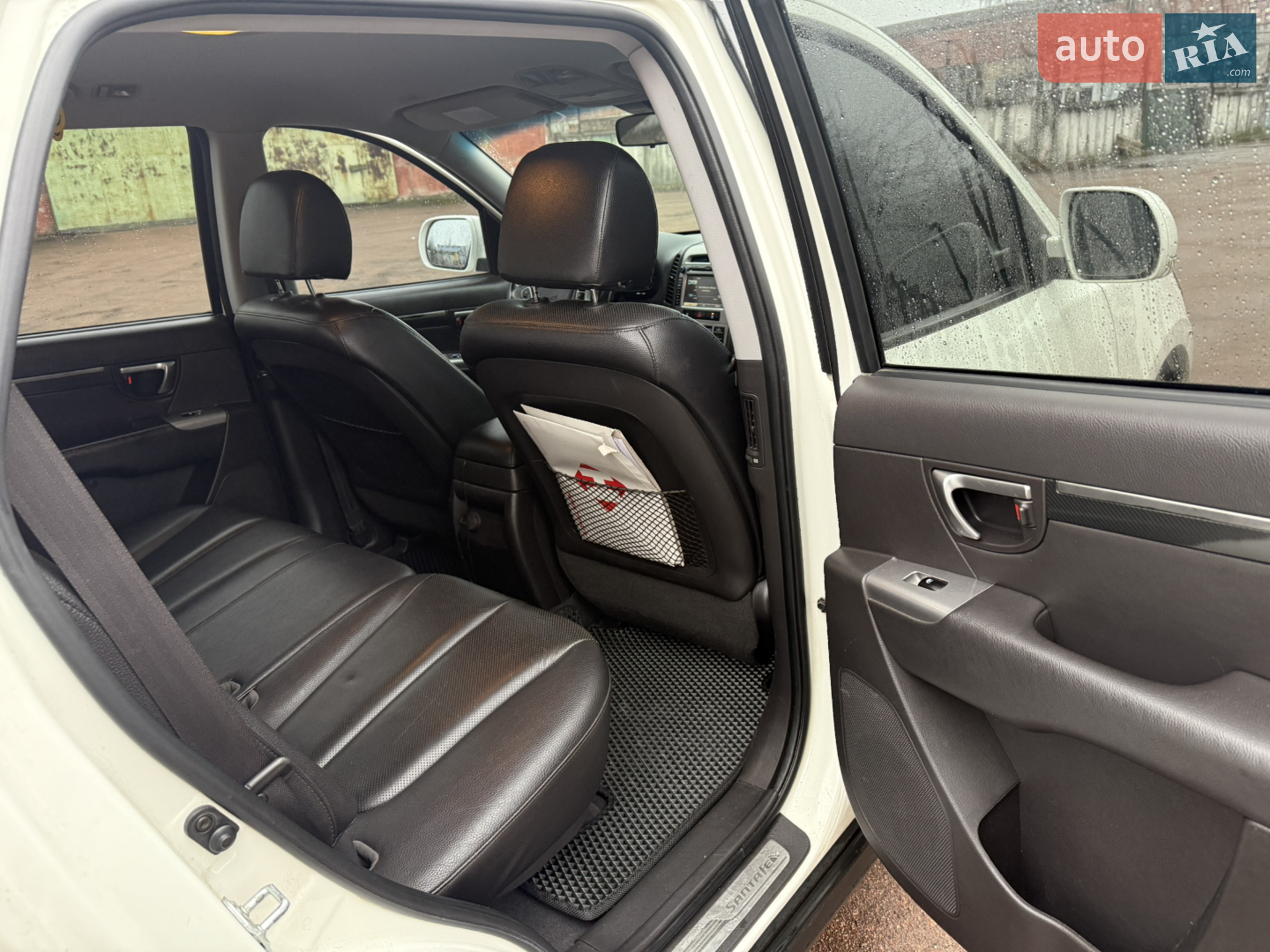 2011 Hyundai Santa Fe - мініатюра 10