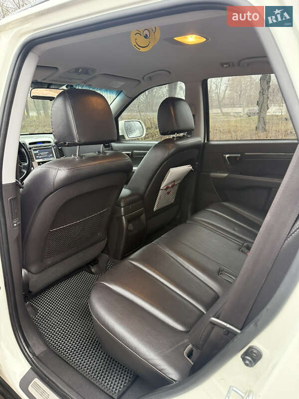 Внедорожник / Кроссовер Hyundai Santa FE 2011 в Чернигове
