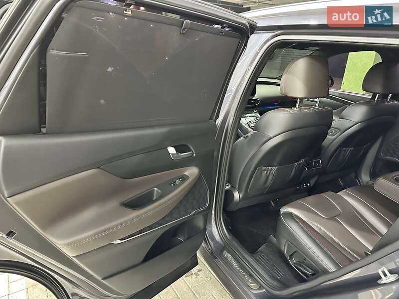 Внедорожник / Кроссовер Hyundai Santa FE 2021 в Киеве