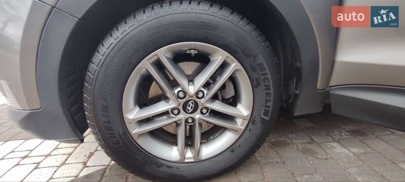 Внедорожник / Кроссовер Hyundai Santa FE 2016 в Житомире фото 11 Внедорожник / Кроссовер Hyundai Santa FE 2016 в Житомире