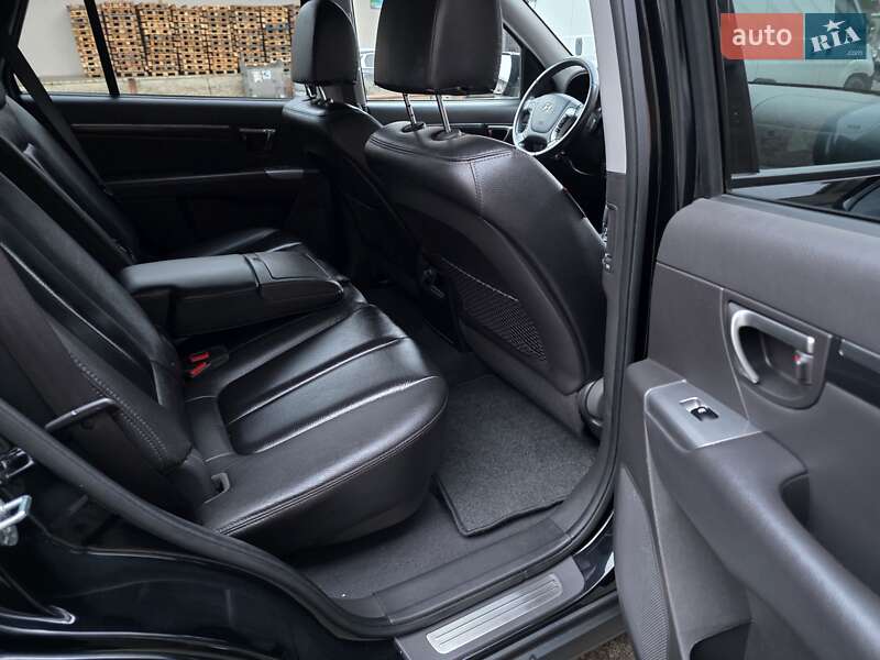 Внедорожник / Кроссовер Hyundai Santa FE 2011 в Луцке