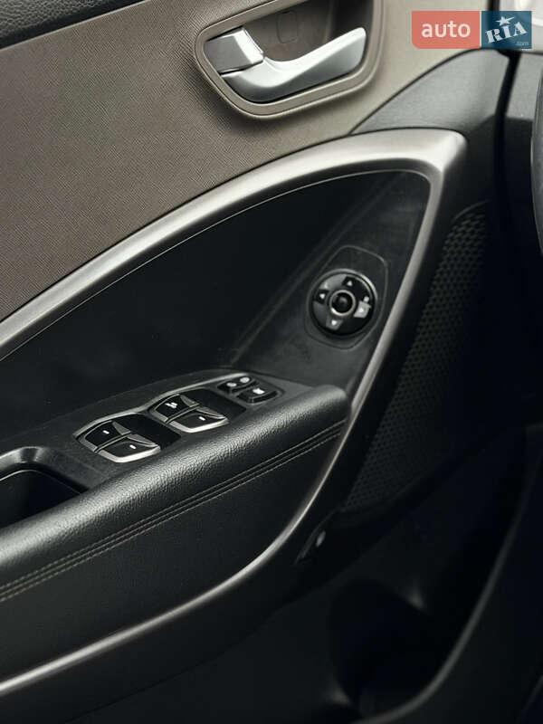 Внедорожник / Кроссовер Hyundai Santa FE 2013 в Запорожье