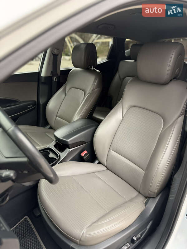 Внедорожник / Кроссовер Hyundai Santa FE 2013 в Запорожье