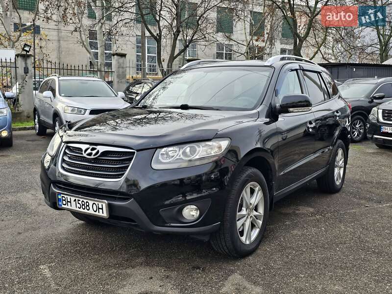 Позашляховик / Кросовер Hyundai Santa FE 2010 в Одесі