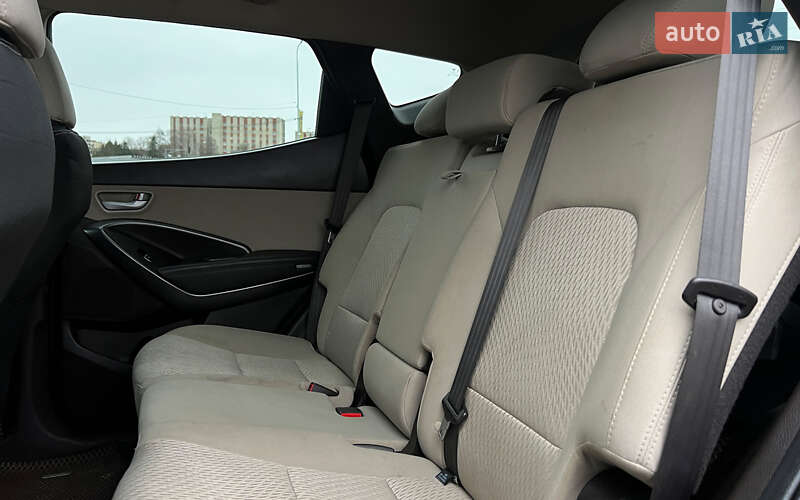 Позашляховик / Кросовер Hyundai Santa FE 2016 в Львові