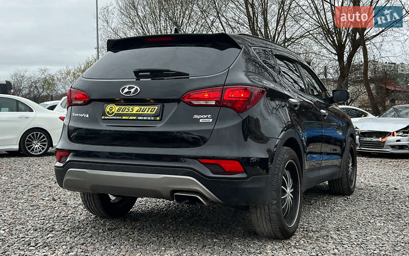 Позашляховик / Кросовер Hyundai Santa FE 2016 в Львові
