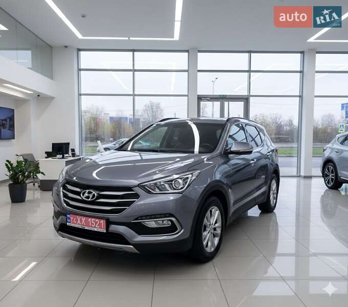 Внедорожник / Кроссовер Hyundai Santa FE 2016 в Подольске