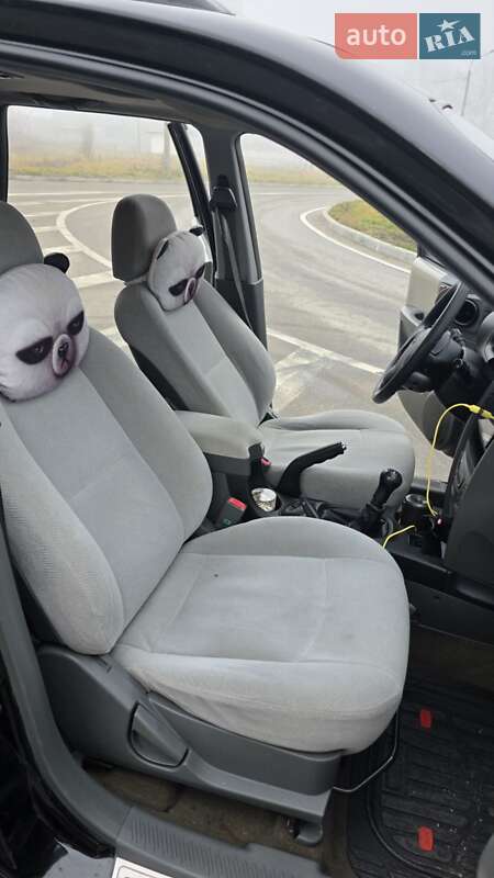 Внедорожник / Кроссовер Hyundai Santa FE 2004 в Хмельницком