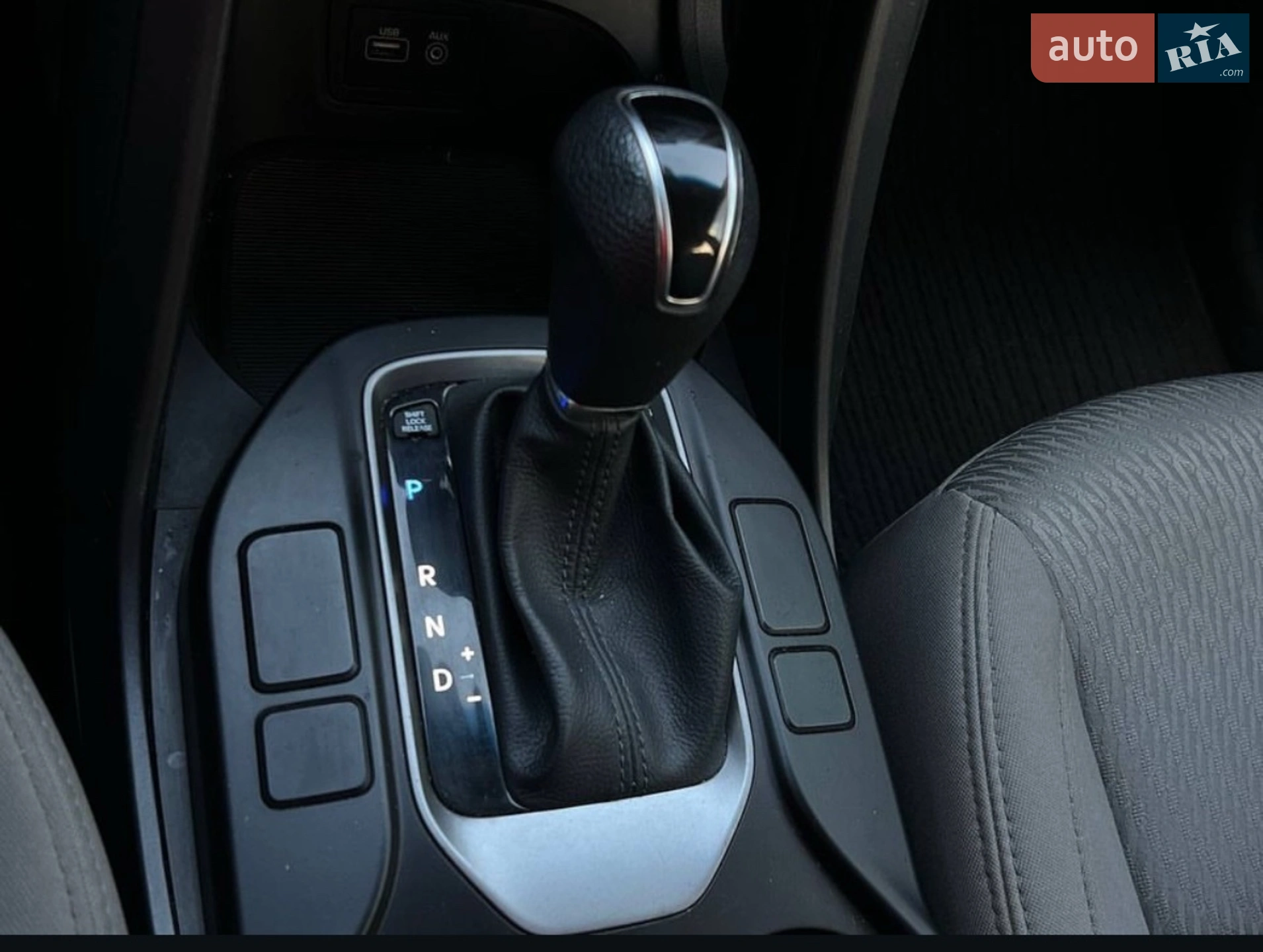 2016 Hyundai Santa Fe - мініатюра 15