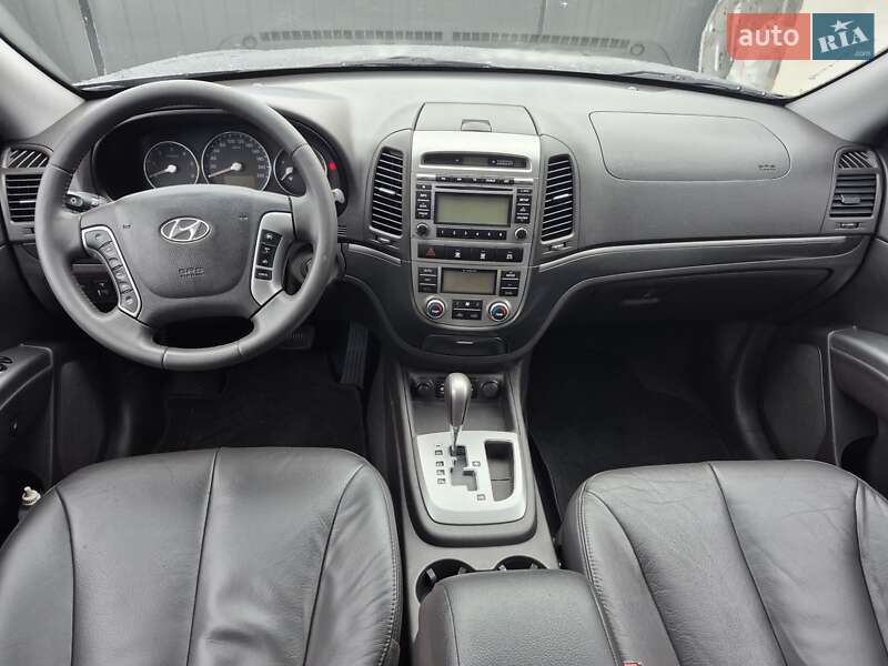 Позашляховик / Кросовер Hyundai Santa FE 2010 в Луцьку