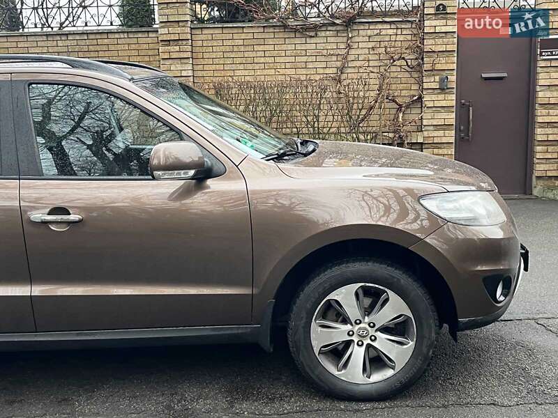 Внедорожник / Кроссовер Hyundai Santa FE 2012 в Киеве фото 6 Внедорожник / Кроссовер Hyundai Santa FE 2012 в Киеве