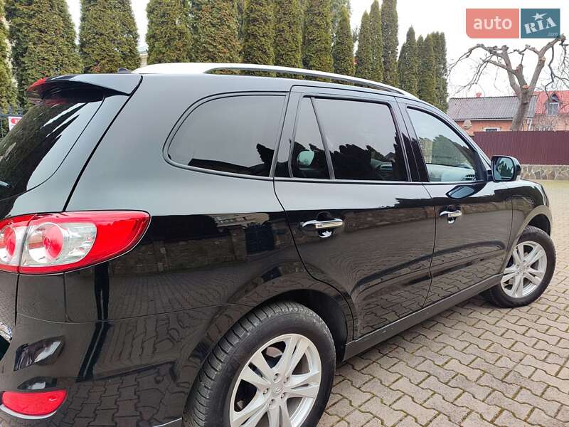 Позашляховик / Кросовер Hyundai Santa FE 2010 в Івано-Франківську