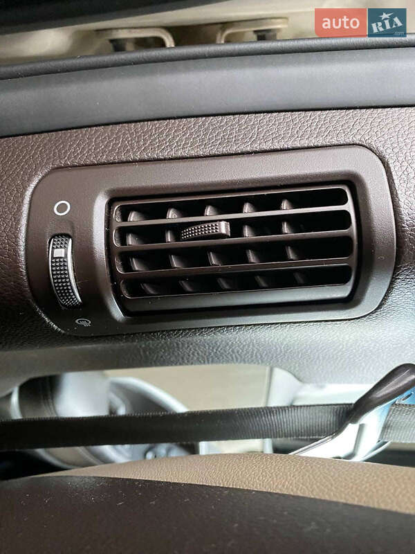 Позашляховик / Кросовер Hyundai Santa FE 2013 в Львові