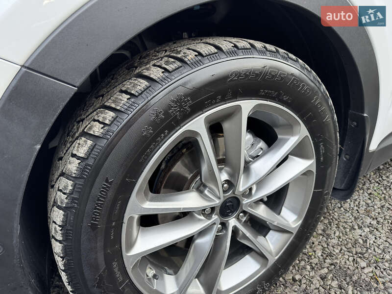 Позашляховик / Кросовер Hyundai Santa FE 2016 в Кам'янець-Подільському