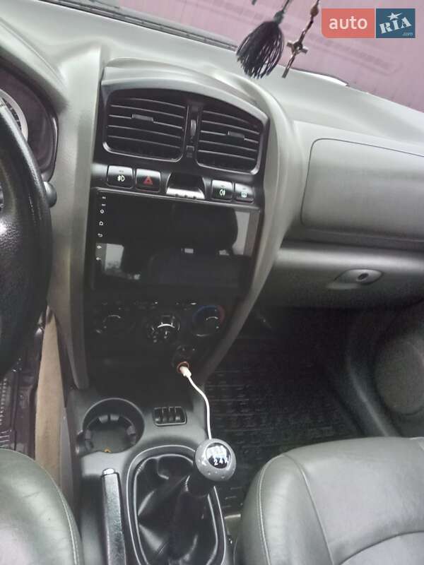 Позашляховик / Кросовер Hyundai Santa FE 2006 в Львові