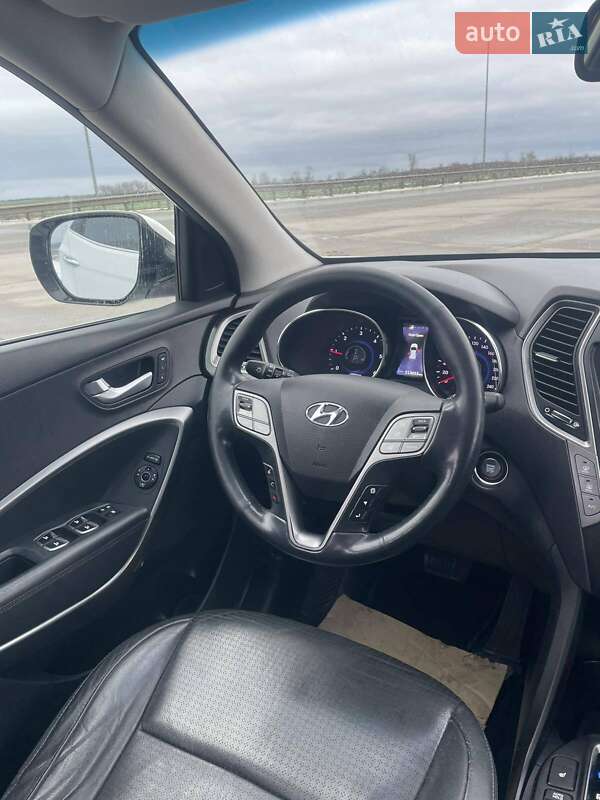 Позашляховик / Кросовер Hyundai Santa FE 2013 в Полтаві