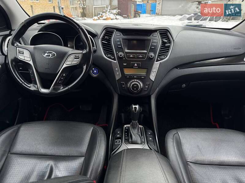 Внедорожник / Кроссовер Hyundai Santa FE 2013 в Киеве