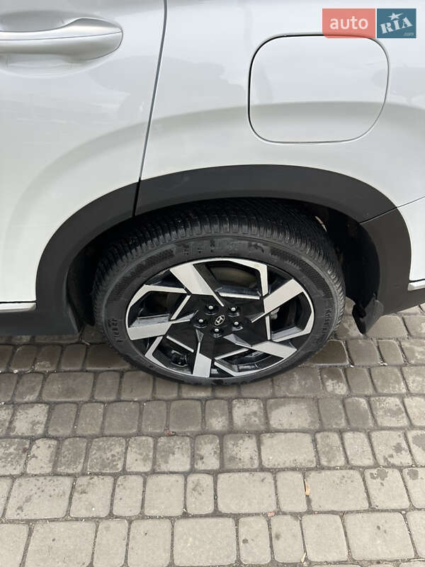 Внедорожник / Кроссовер Hyundai Santa FE 2023 в Днепре