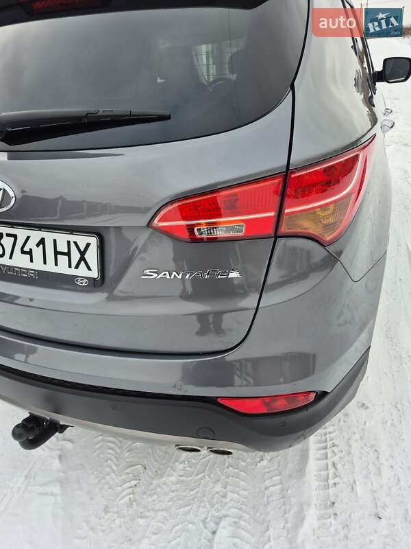 Позашляховик / Кросовер Hyundai Santa FE 2012 в Рівному