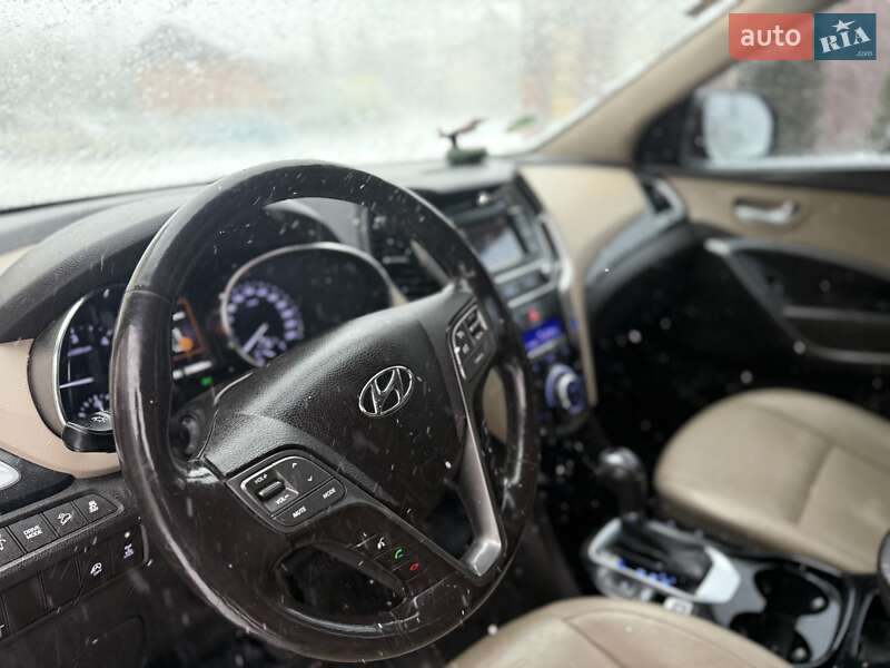 Позашляховик / Кросовер Hyundai Santa FE 2017 в Коломиї