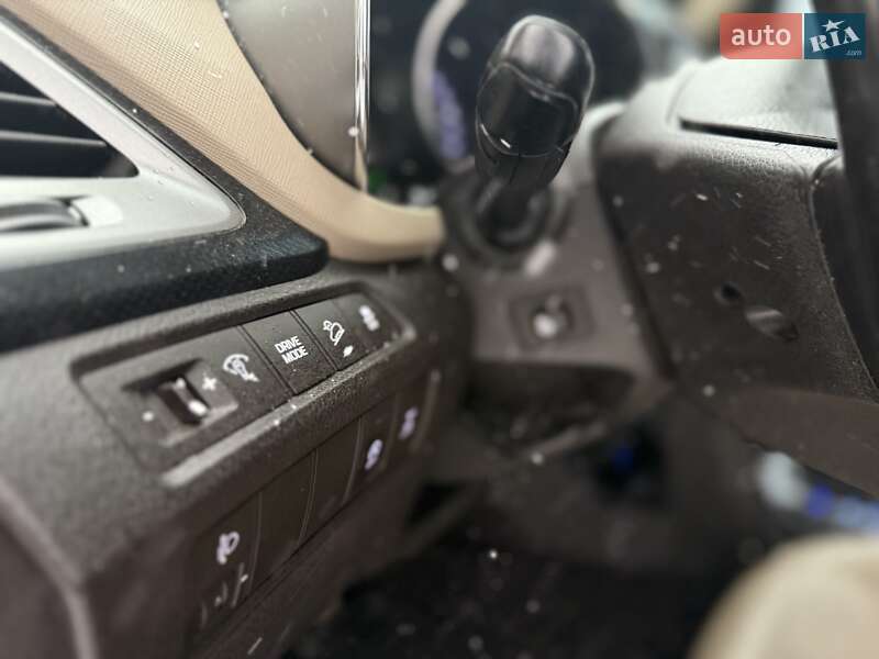 Позашляховик / Кросовер Hyundai Santa FE 2017 в Коломиї