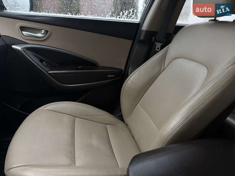 Позашляховик / Кросовер Hyundai Santa FE 2017 в Коломиї